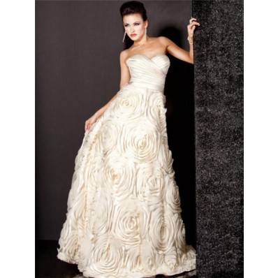 A Line Princess Sweetheart Long Ivory Evening Wear Dress With Flowers