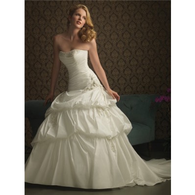 Ball Gown Strapless Taffeta Puffy Wedding Dress With Ruching Beading