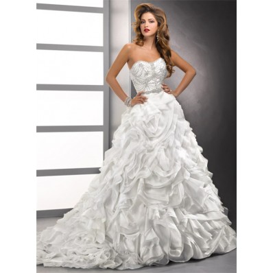 Luxury Ball Gown Sweetheart Crystals Beading Floral Organza Wedding Dress With Train