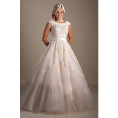 Modest Ball Gown Scoop Neck Cap Sleeve Lace Applique Wedding Dress With Sash