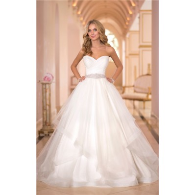 Puffy Ball Gown Sweetheart Tulle Ruffle Beaded Crystal Wedding Dress