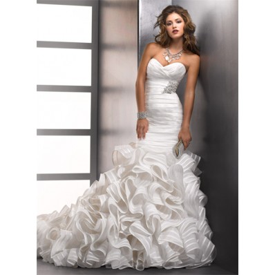 Trumpet/ Mermaid Sweetheart Designer Wedding Dress With Organza Ruffles Crystals