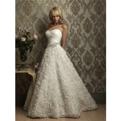 Unique Ball Gown Sweetheart Floral Wedding Dress With Beading Crystals