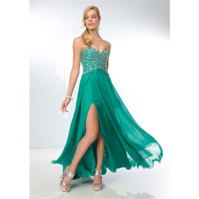 Sexy A Line Sweetheart Open Back Long Emerald Green Chiffon Beaded Prom Dress With Slit