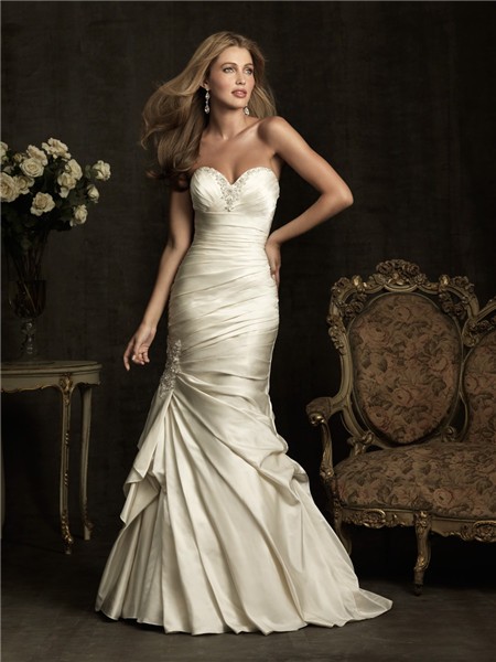 Stunning Mermaid Sweetheart Ivory Cream Satin Ruched Wedding Dress Corset Back