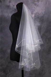 Elegant Tulle Embroidery Beaded Fingertip Length Wedding Bridal Veil