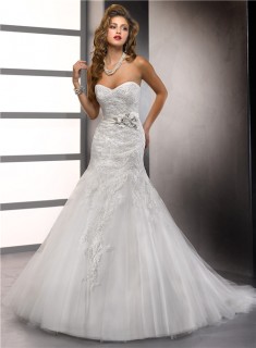Trumpet/ Mermaid Sweetheart Tulle Lace Wedding Dress With Beaded Flowers Sash