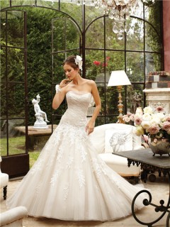 A Line Illusion Strapless Neckline Corset Back Tulle Lace Wedding Dress With Train