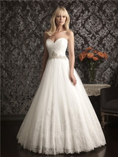 A Line Princess Strapless Sweetheart Vintage Lace Wedding Dress With Beading
