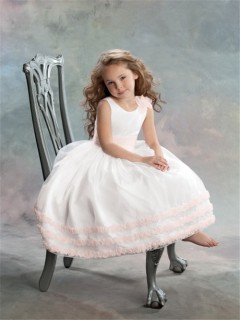 Ball Gown Scoop Tea Length White Tulle Flower Girl Dress with Flowers