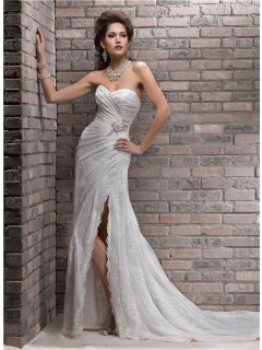 Fashion Sheath Sweetheart Lace Wedding Dress With Slit Crystal Sash