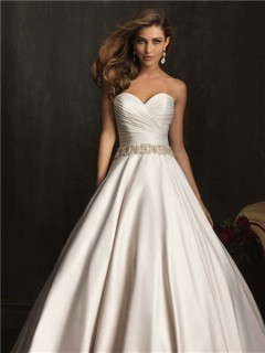 Simple Exquisite Ball Gown Strapless Ruched Beaded Satin Wedding Dress