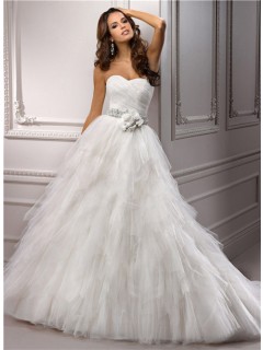 Simple Princess Ball Gown Sweetheart Layered Tulle Wedding Dress With Crystal Flower