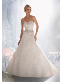 Slim A Line Sweetheart Lace Beaded Crystal Pearls Wedding Dress With Buttons