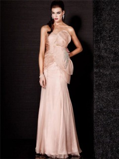 Stunning Sweetheart Long Light Pink Chiffon Evening Dress With Flower