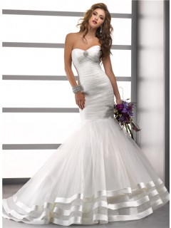 Trumpet/ Mermaid Sweetheart Pleat Tulle Wedding Dress With Layered Skirt Crystal