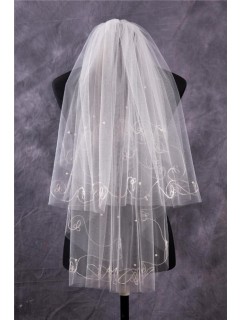 Vintage Two Tiers Tulle Embroidery Fingertip Length Wedding Bridal Veil With Pearls