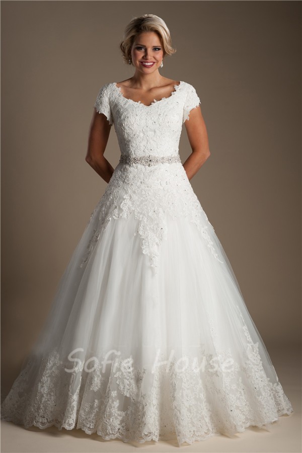 Classic Ball Gown Cap Sleeve Tulle Lace Modest Wedding Dress Detachable Crystals Sash