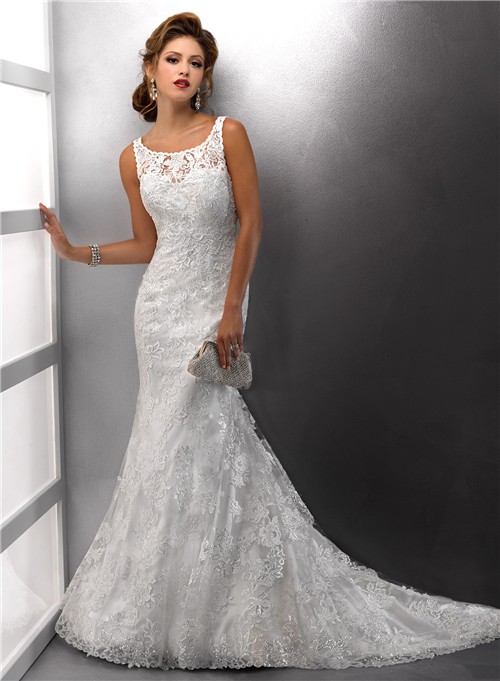 Gorgeous Mermaid Straps Lace Wedding Dress With Sequins Buttons