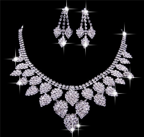 Luxurious Shining Alloy crystal Wedding Bridal Jewelry Set,Including Necklace And Earrings