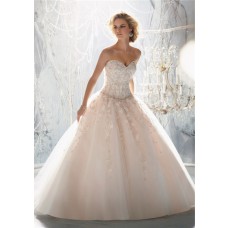 Dream Ball Gown Sweetheart Tulle Lace Beaded Wedding Dress With Buttons